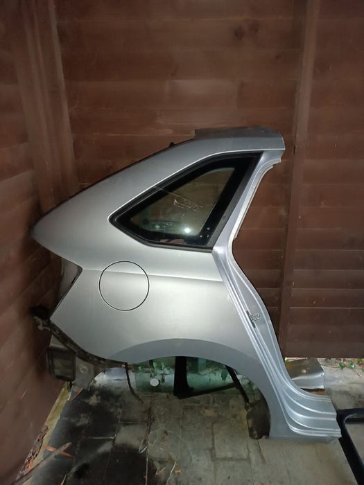Prawy, tylny błotnik Skoda Rapid Spaceback