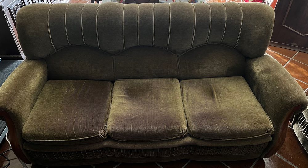 Sofá-cama + dois sofás  individuais