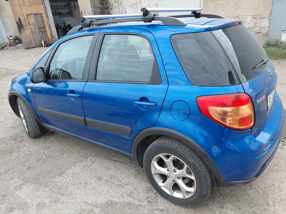 Продам Suzuki SX4 2012