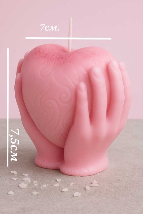 Свічка “Серце в руках”