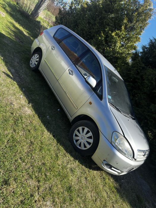 Toyota Avensis Verso 7 osobowa 2.0 d4d 116km