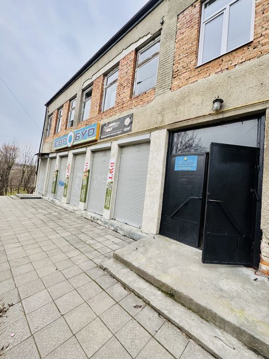 Продаж комерційного приміщення в центрі м.Новий Розділ.