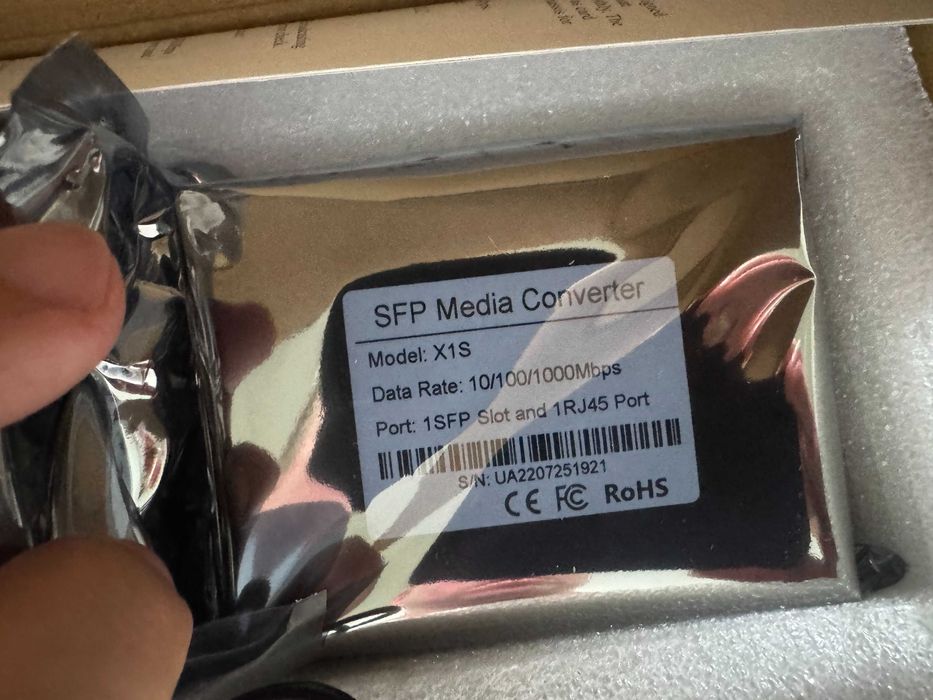 Продам пару медиаконвертеров + sfp модули к ним (Signal Fire)