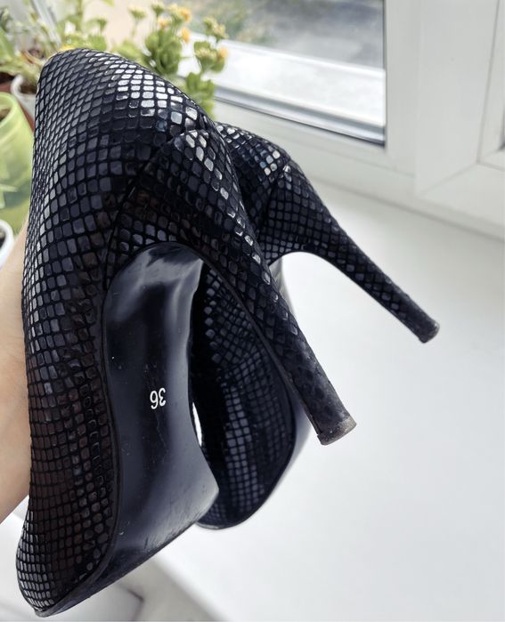 Жіночі туфлі. Женские туфли лодочки. Кожа