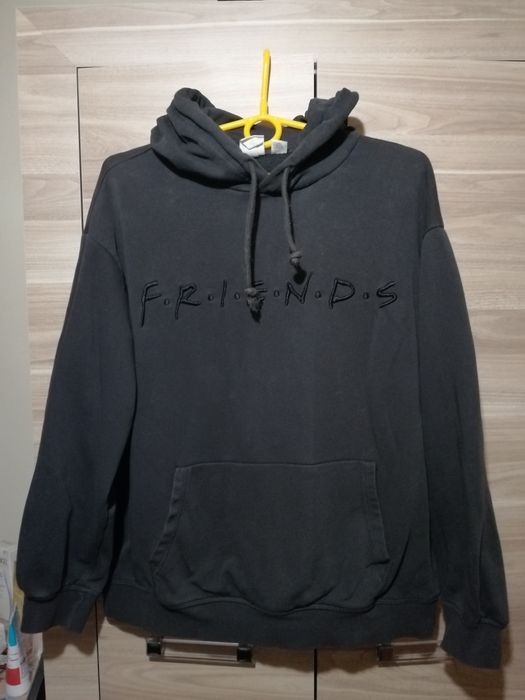 Bluza z kapturem nakładana przez głowę