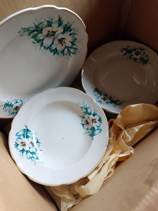 Продам сервіз столовий