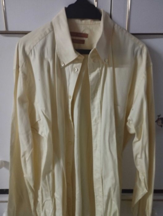 Camisa Zara amarela