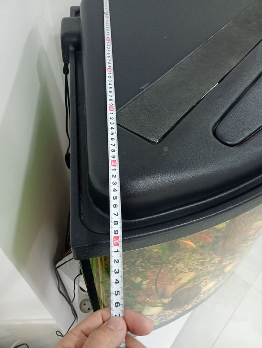 Акваріум кутовий