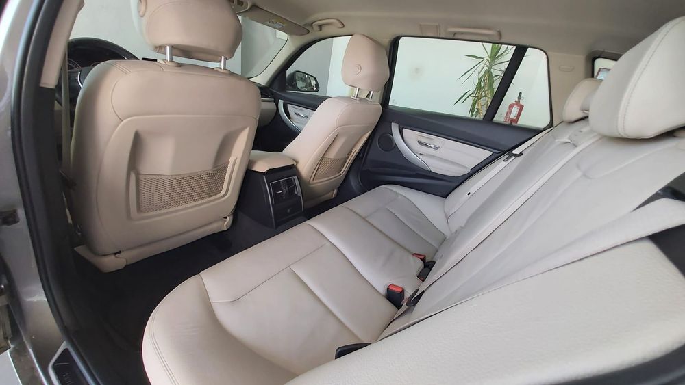 BMW 320D TOURING Executivo Caixa Automática