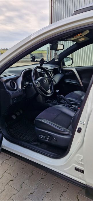 Toyota rav4 2.0 DIESEL 143 km , 2016r