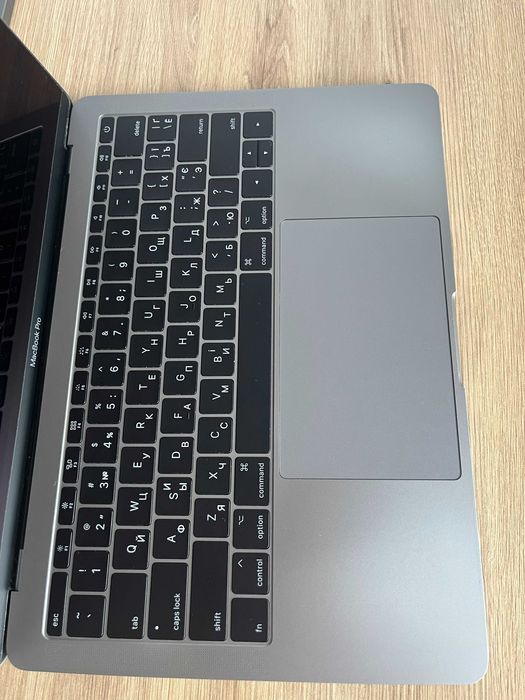MacBook Pro 13 2017 i5/8GB Space Gray кирилиця