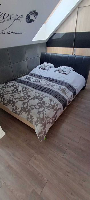 Płyty betonowe architektoniczne po demontażu