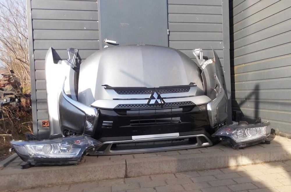 Mitsubishi outlander Комплект капот бампер Фара Крило зеркало дверь бу