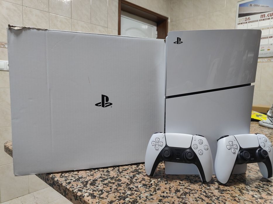 Playstation 5 Digital 1Tb 2 comandos