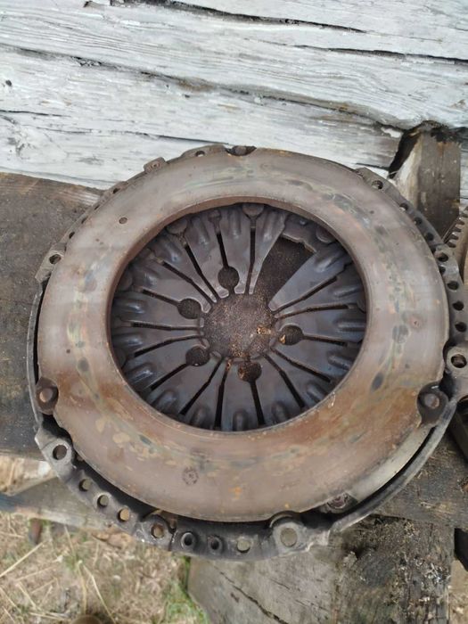 Продам кпп volkswagen caddy 1.9 турбо дизель 2008