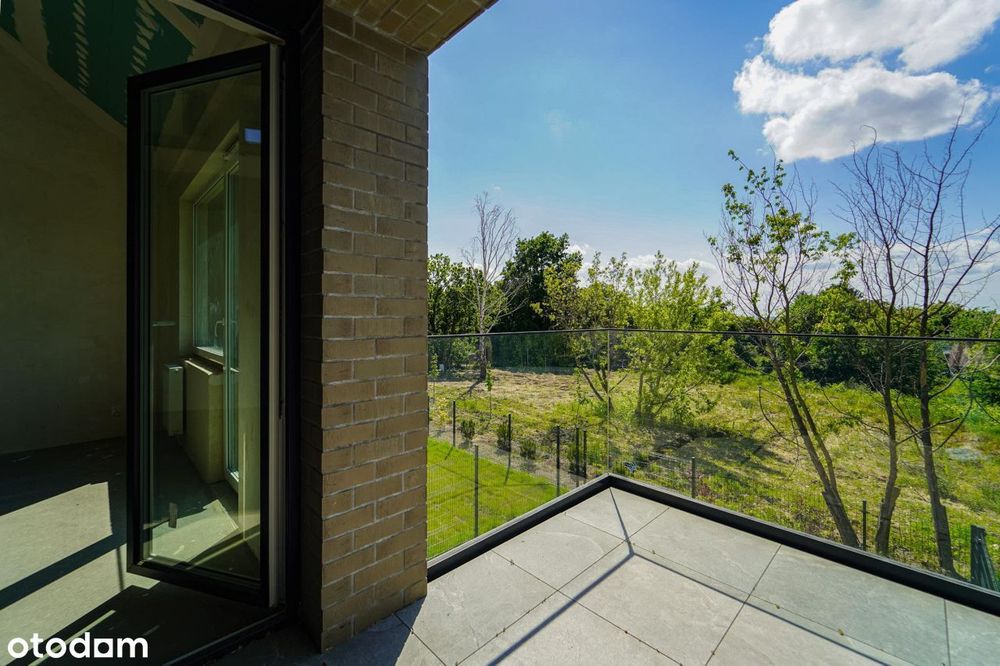 Dwupoziomowy,4-pokojowy apartament z antresolą