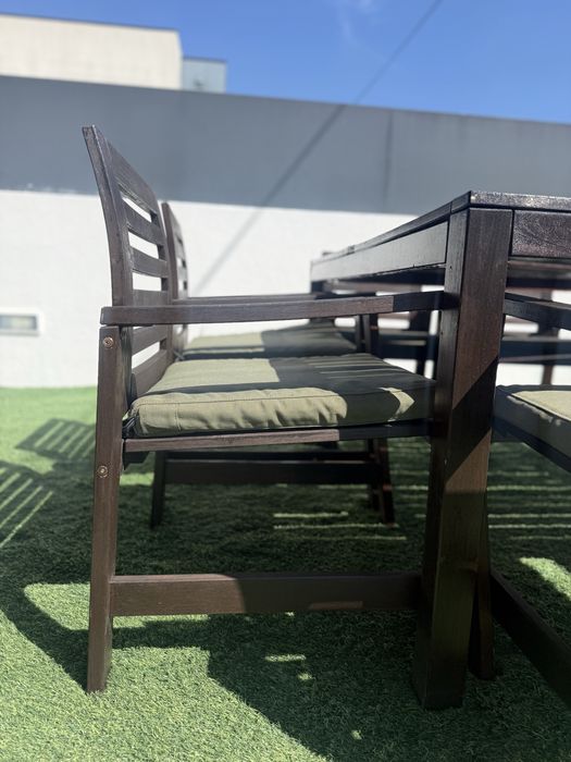 Conjunto Mesa e Cadeiras Exterior