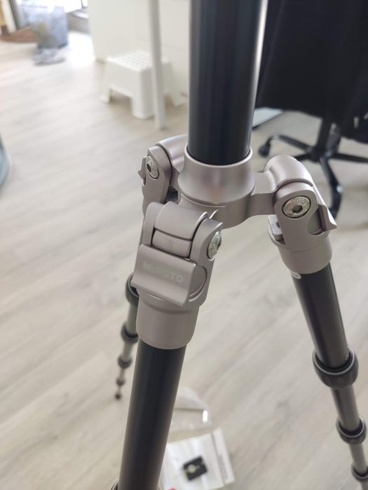 Tripé MeFOTO Backpacker AO350 com Bolsa – Impecável