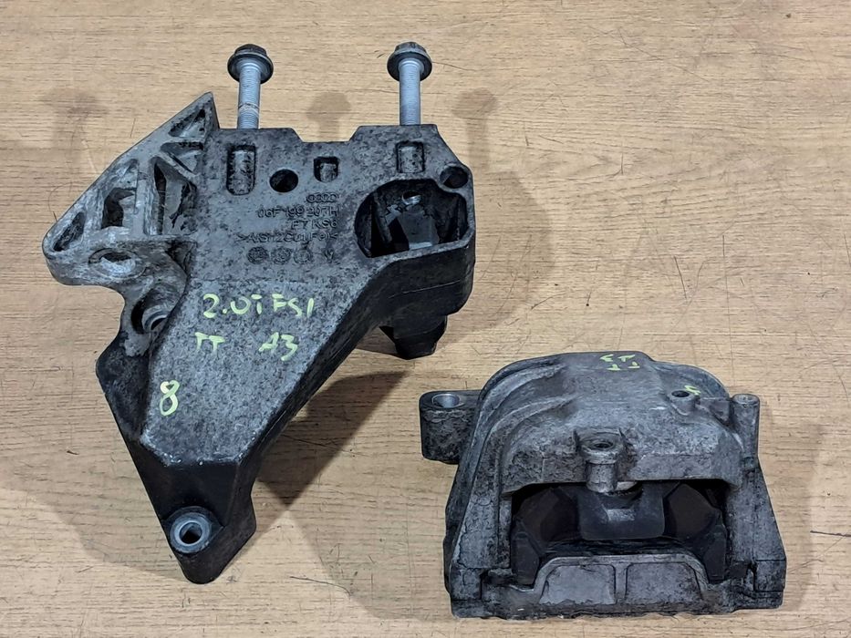 AUDI TT 8J 2.0 TFSI łapa + poduszka silnika prawa komplet