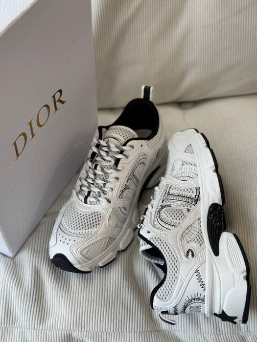 Кросівки Dior білі повне пакування розмір 37-23,5см