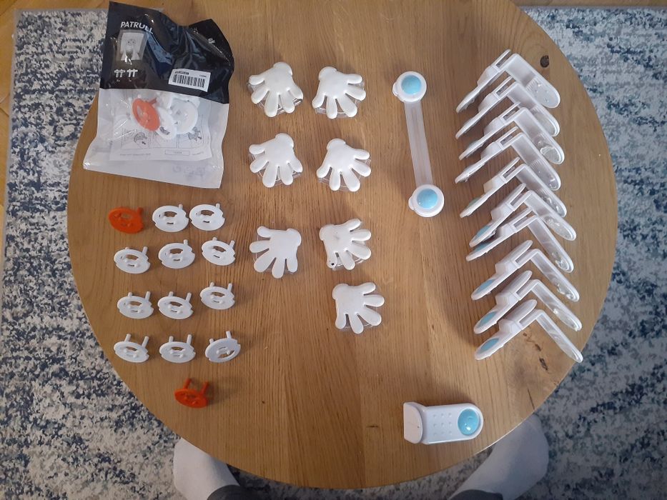 Baby proofing zabezpieczenia przed dziećmi