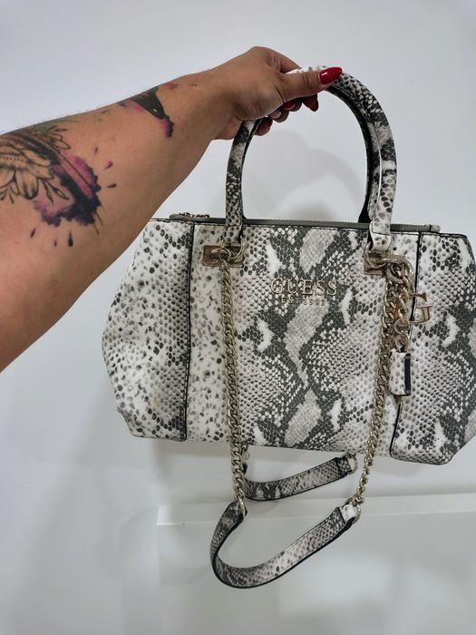 Mala GUESS Original