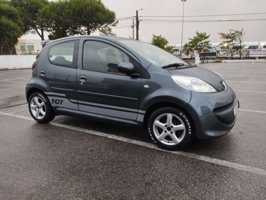 DIESEL 1.4 HDI.  4,lugares 5 portas