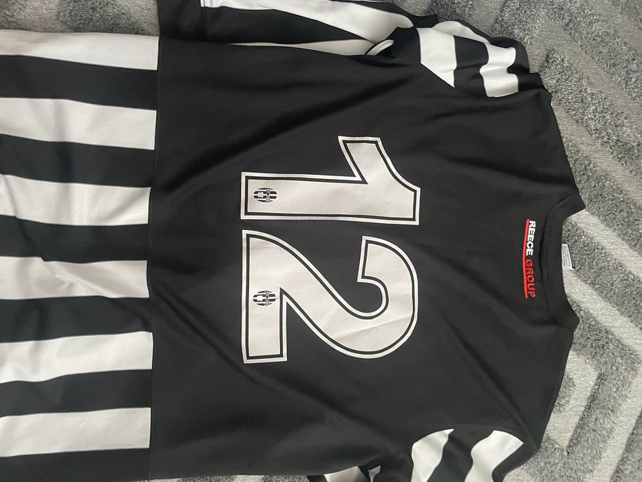 Футбольна футболка нюкасел