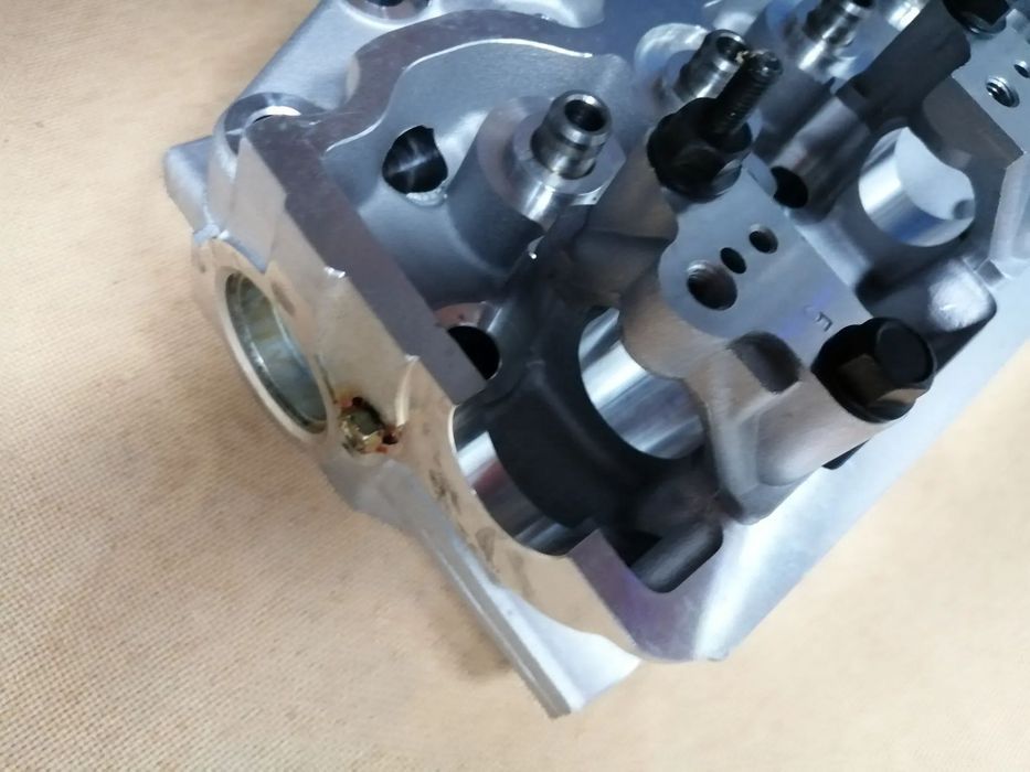 Cabeça Motor 2.5 D / 2.5 TD e 2.3 D / 2.3 TD 4D56 - Mitsubishi L200 ,