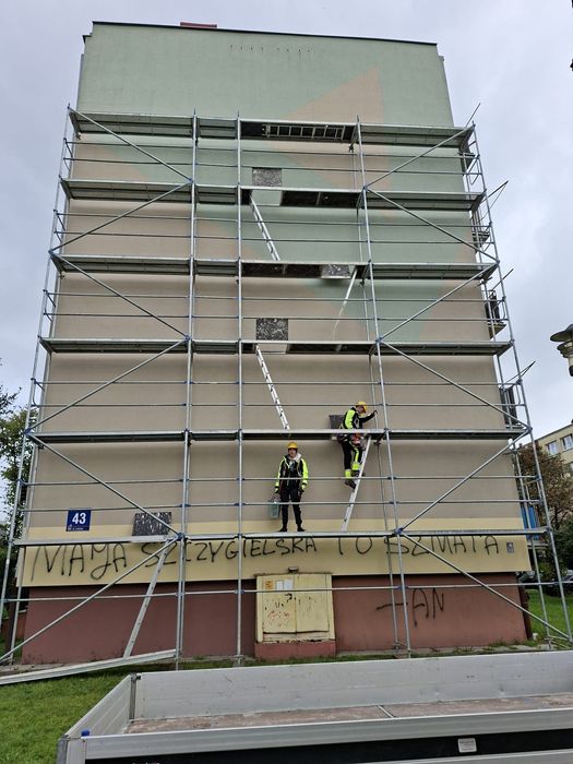 montaż rusztowań z uprawnieniami, wynajem rusztowań