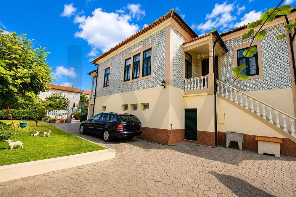 BAIXA DE PREÇO | Moradia de Charme | Albergaria-a-Velha | 1.871 m² | 310.000 €