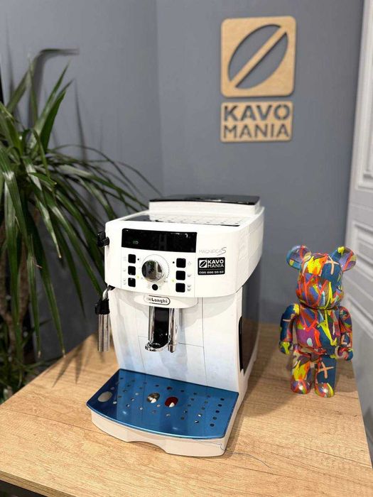 Кофемашина Delonghi Magnifica S б/у
