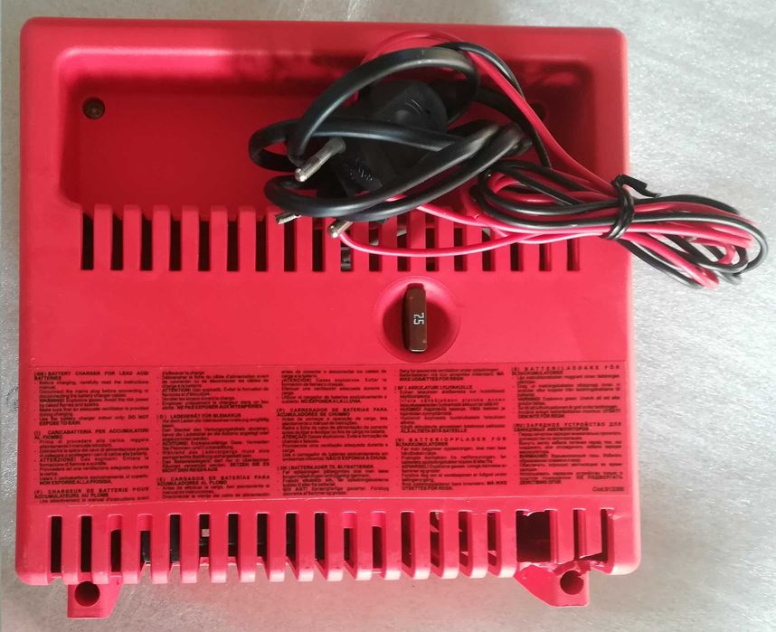 Carregador baterias Telwin 6 ou 12VDC indicado para baterias de GEL