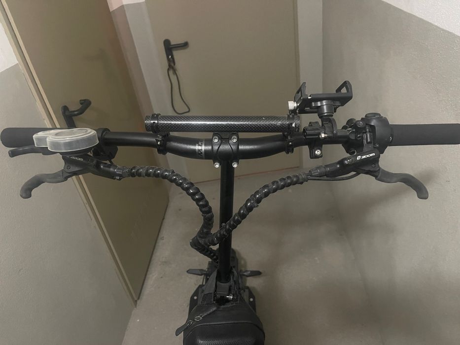 Trotinete Laotia es19