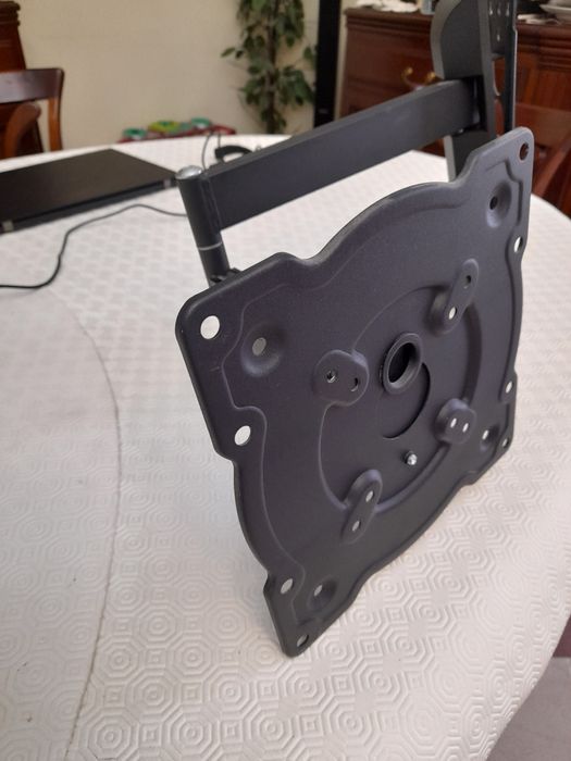 Selling TV wall mount64584337259267123