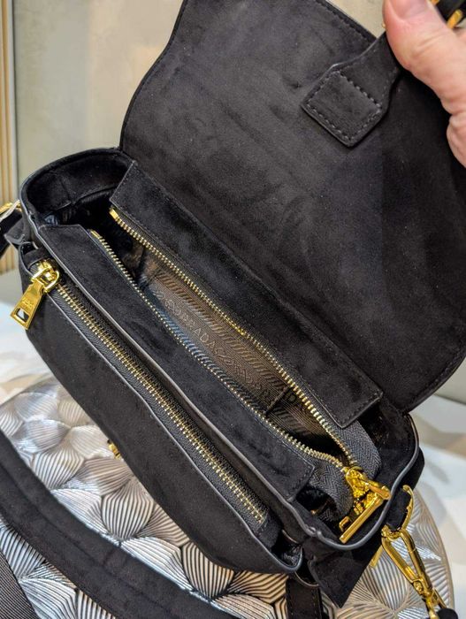 Сумочка Prada з натуральної замши