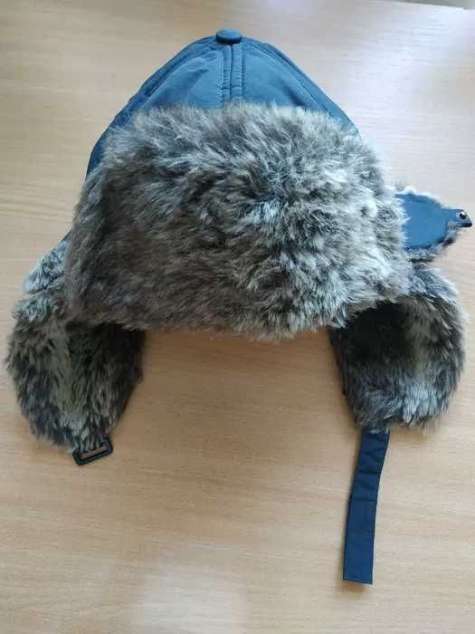 Продам шапку с ушками для мальчика 6-10 лет. Б/У