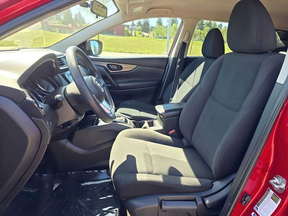 Nissan Rogue Sport      2019