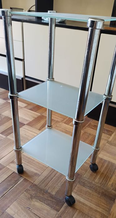 Movel de Apoio com 3 Prateleiras em Vidro Fosco