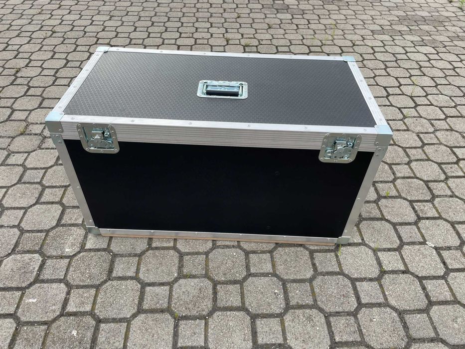Case - Skrzynia na sprzęt o wymiarach 48cm. x 47cm.x92cm. waga 17,4 kg
