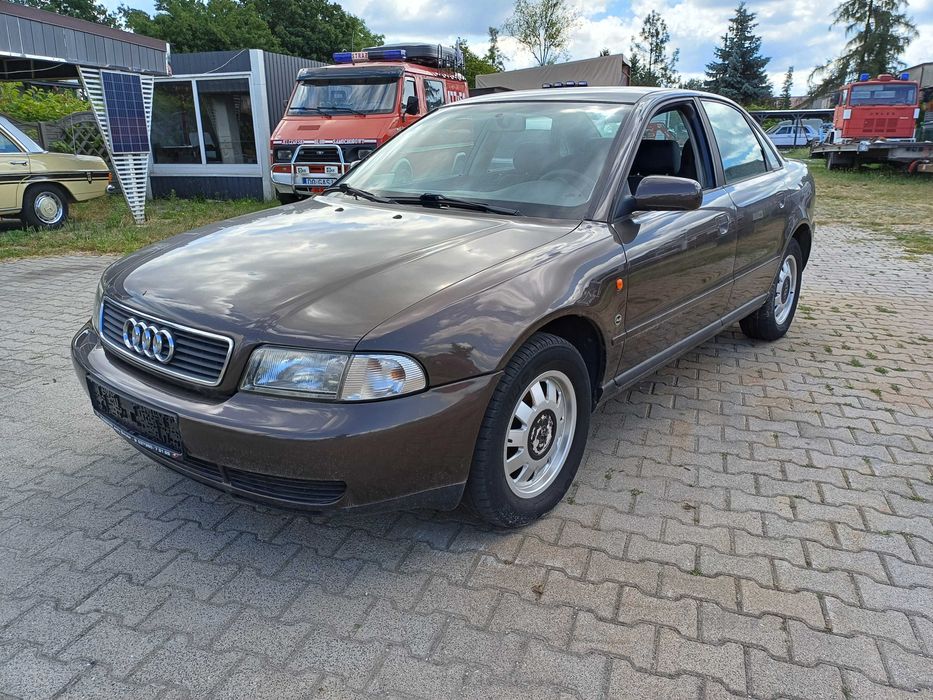 AUDI A4 1.6 benzyna - z Niemiec - bez możliwości rejestracji !