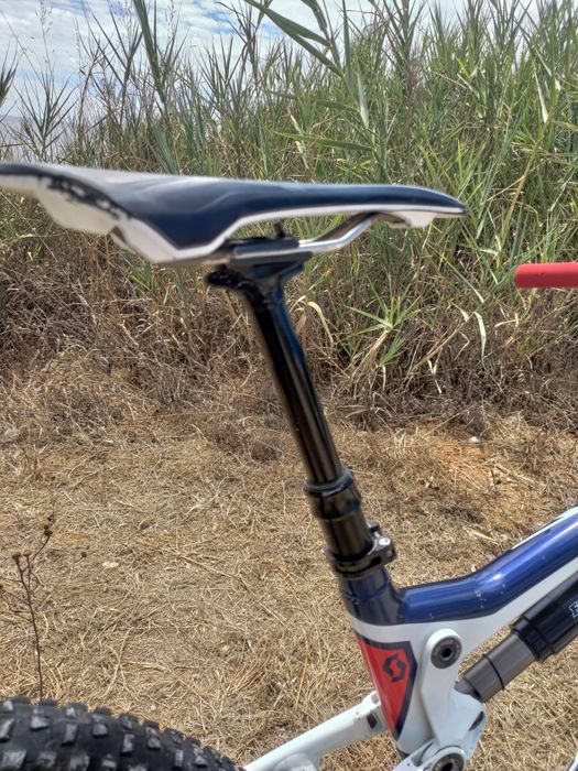 Scott Spark 710 Carbono (Tam. M) – Suspensão Total (27.5