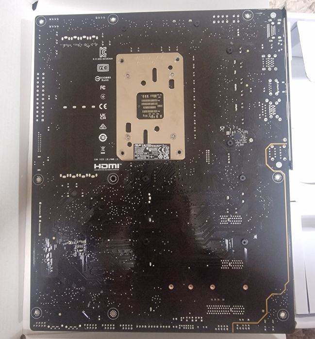 Материнська плата Asus B650E Max Gaming WiFi AM5 DDR5 Ryzen