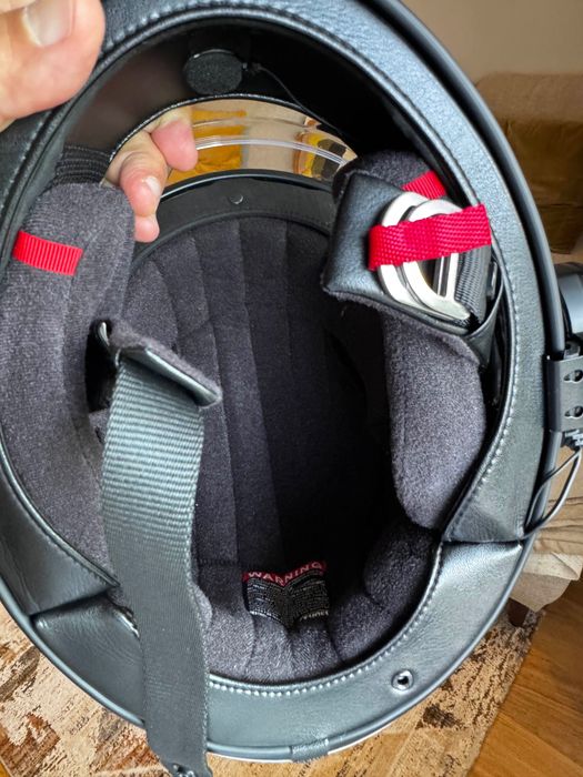 Capacete Shoei e intercomunicador
