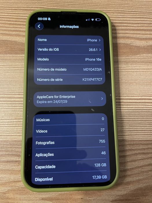 iPhone 16e - Como Novo.