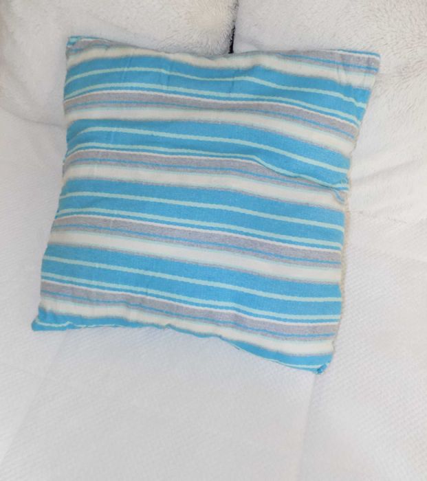 Almofada decorativa azul Kasa