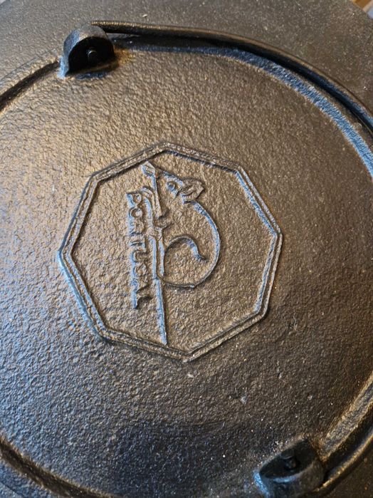 Salamandra antiga ferro fundido da antiga metalúrgica Rato