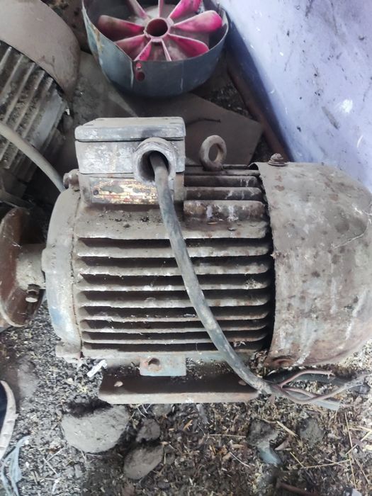 Продам электродвигатель