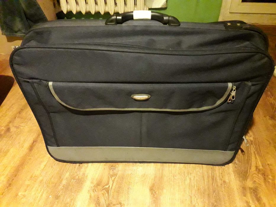 torba podróżna   z rączką  na kółkach