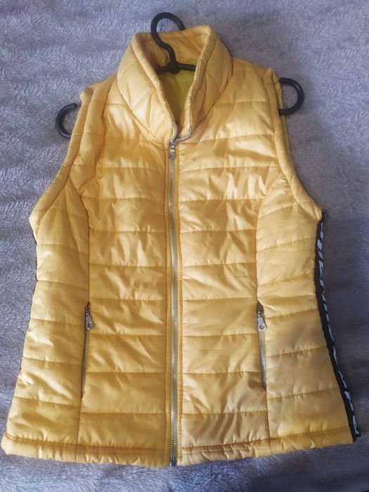 Жилетка яскрава р.М.